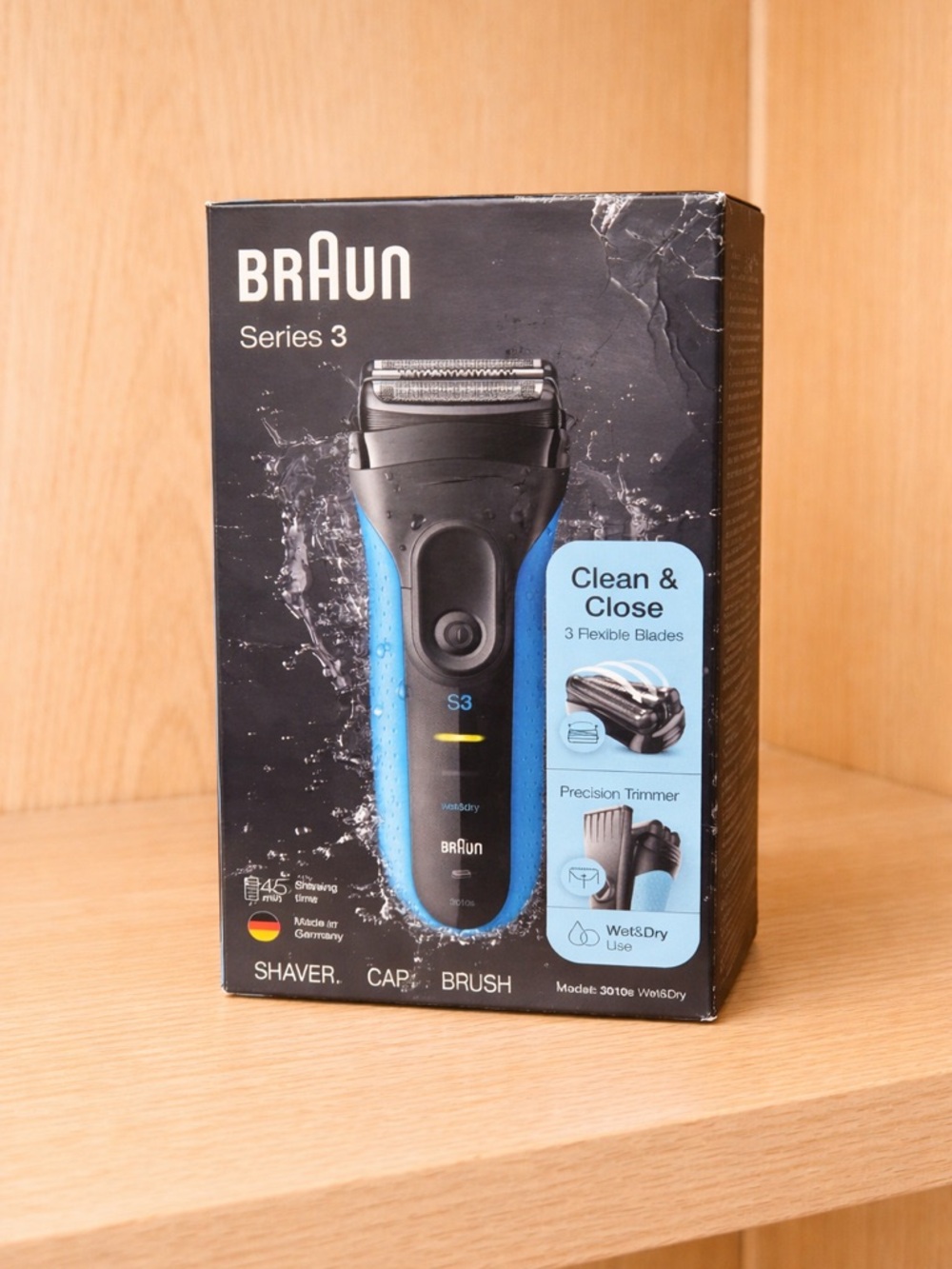 Braun Series 3 Electric Shaver - Blue/Black